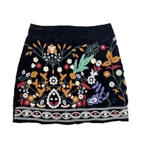 Romeo + Juliet Skirt Women’s Medium Velvet Floral Embroidered Boho Festival